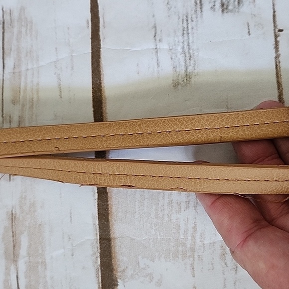 Time and Tru Tan Woven Tote with "Vacay" in Purple - Picture 11 of 12